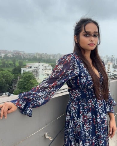 female Call Girls in Allahabad